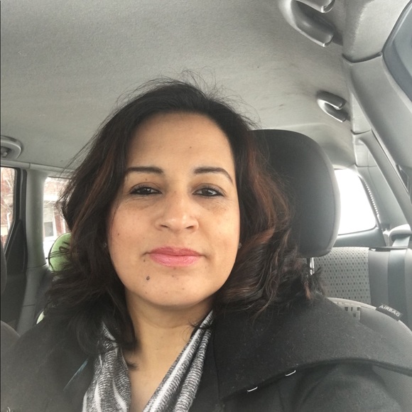 Meet your Posher, Aria - Picture 1 of 1